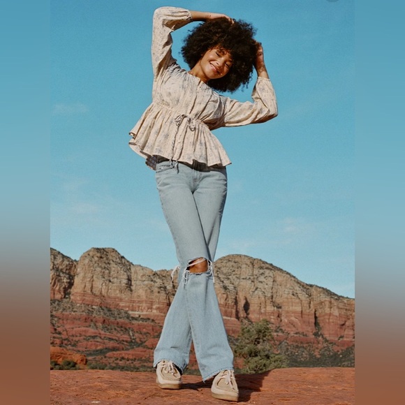 New AE '90s Bootcut Jean size 6/ 28w comfort stretch waistband in bright blue - Picture 1 of 13